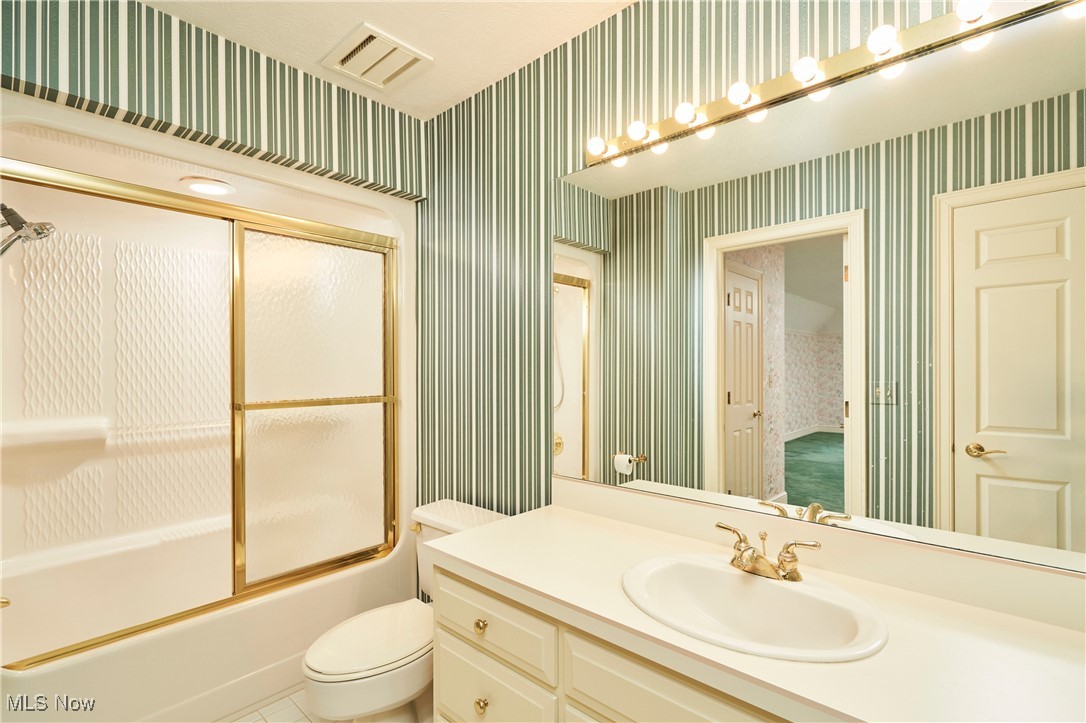 692 Pine Point Drive Akron OH 44333