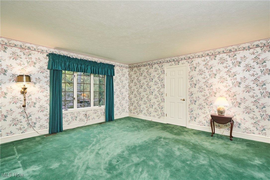 692 Pine Point Drive Akron OH 44333