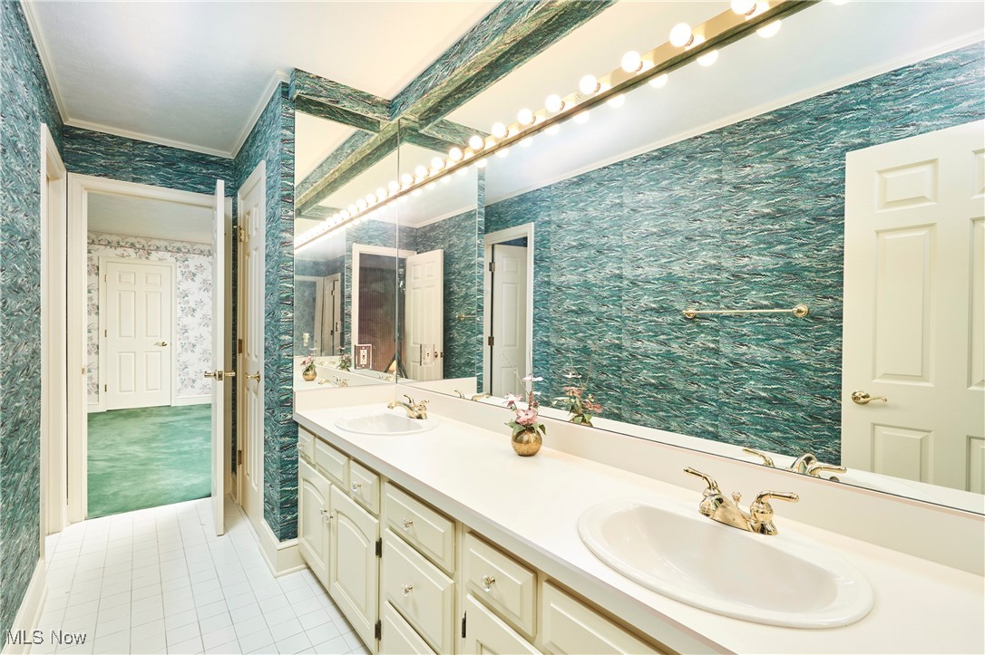 692 Pine Point Drive Akron OH 44333