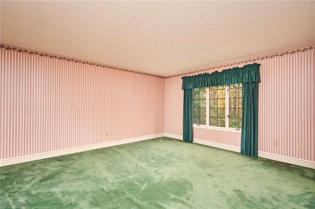 692 Pine Point Drive Akron OH 44333