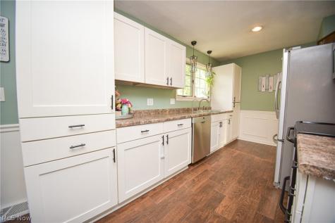 526 N Harmony Street Medina OH 44256