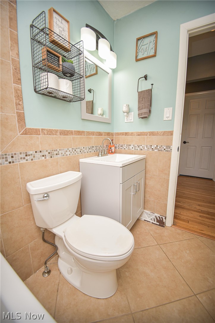 526 N Harmony Street Medina OH 44256