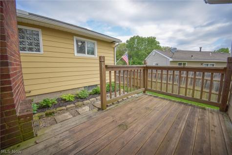526 N Harmony Street Medina OH 44256
