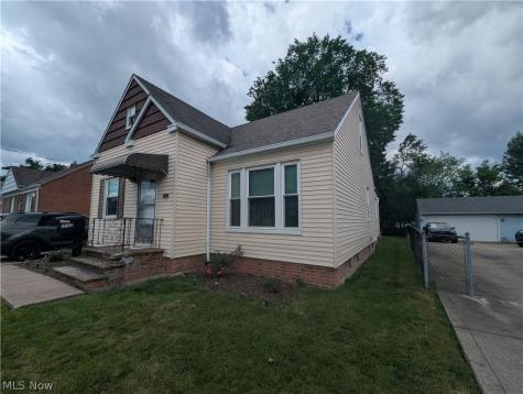 1722 Temple Avenue Mayfield Heights OH 44124