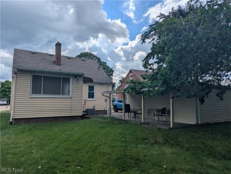 1722 Temple Avenue Mayfield Heights OH 44124