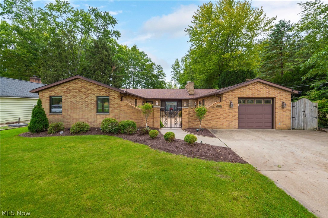28206 N Park Drive North Olmsted OH 44070