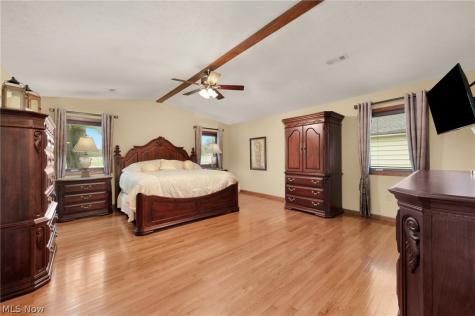 28206 N Park Drive North Olmsted OH 44070