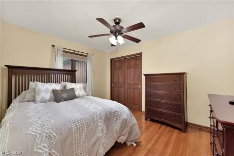 28206 N Park Drive North Olmsted OH 44070