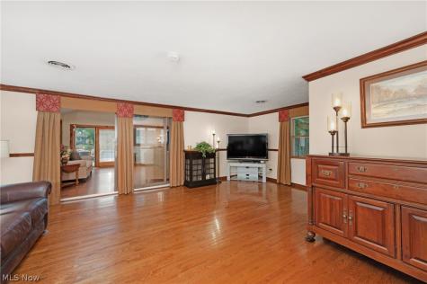 28206 N Park Drive North Olmsted OH 44070