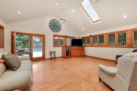 28206 N Park Drive North Olmsted OH 44070