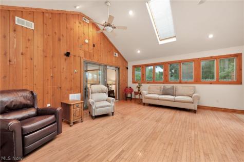 28206 N Park Drive North Olmsted OH 44070