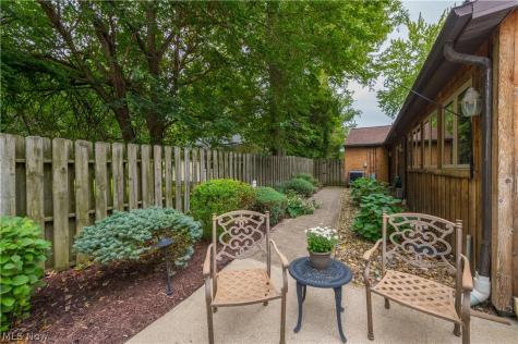 28206 N Park Drive North Olmsted OH 44070