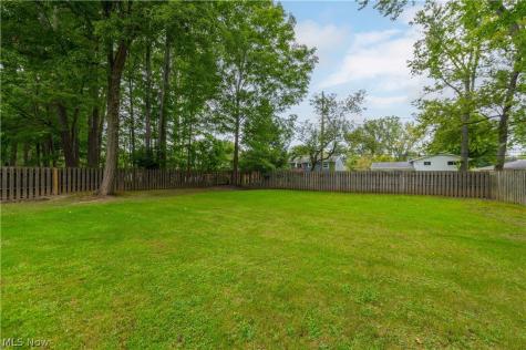 28206 N Park Drive North Olmsted OH 44070