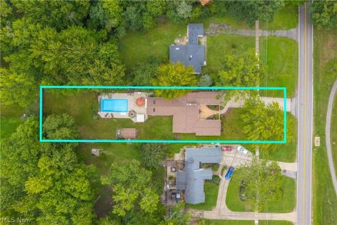 28206 N Park Drive North Olmsted OH 44070