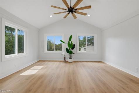 6097 Reno Drive Louisville OH 44641
