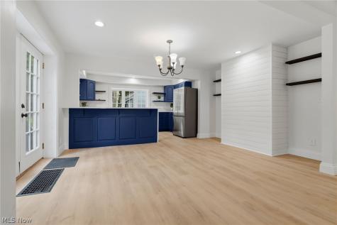 6097 Reno Drive Louisville OH 44641