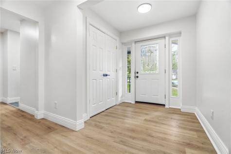 6097 Reno Drive Louisville OH 44641