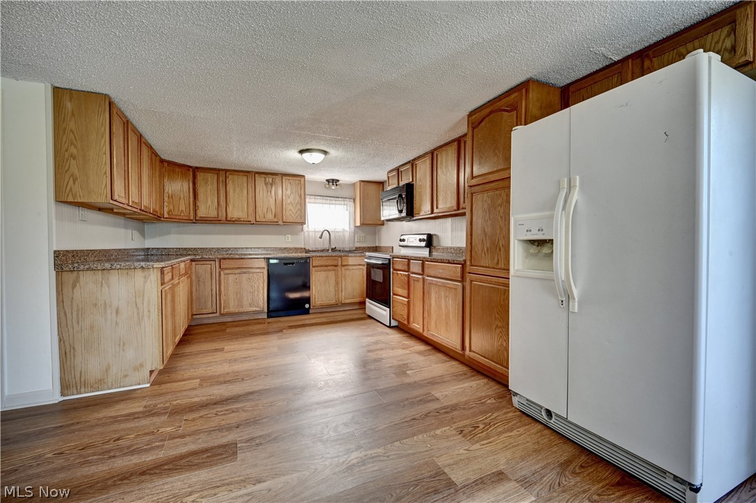 4747 Indian Hill Road SE Uhrichsville OH 44683