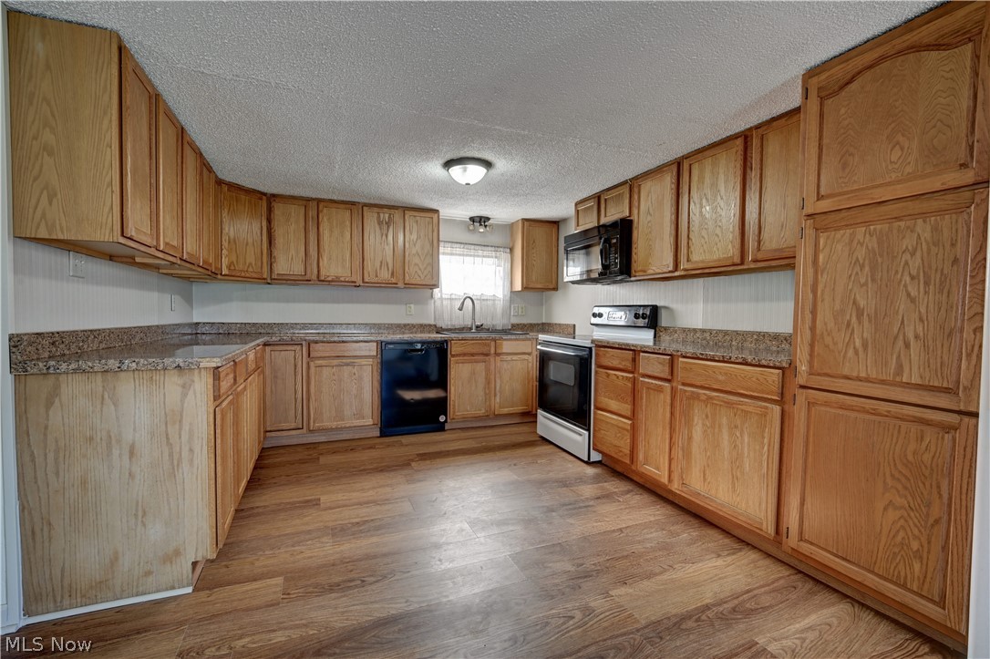 4747 Indian Hill Road SE Uhrichsville OH 44683