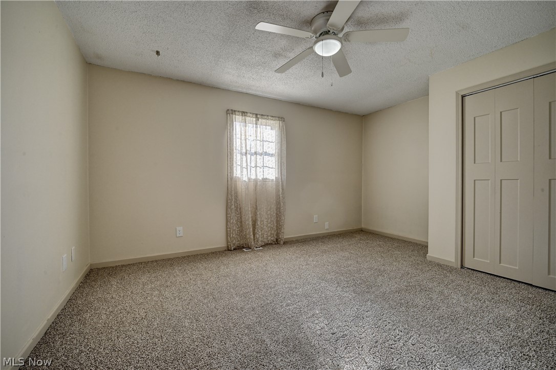 4747 Indian Hill Road SE Uhrichsville OH 44683