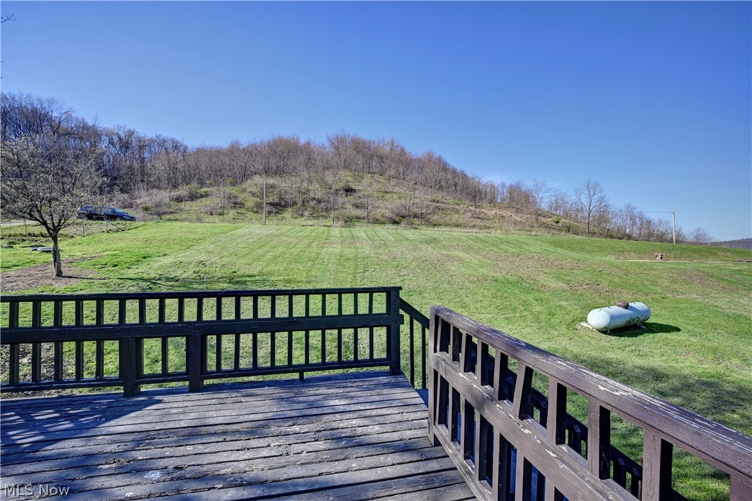 4747 Indian Hill Road SE Uhrichsville OH 44683
