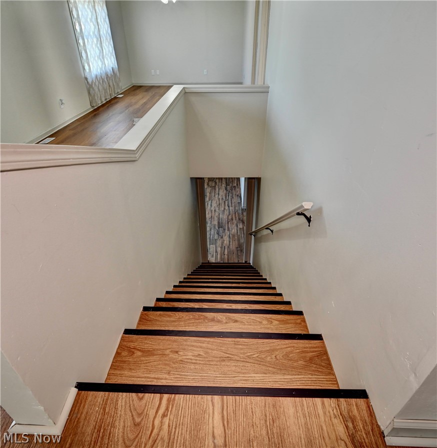 4747 Indian Hill Road SE Uhrichsville OH 44683