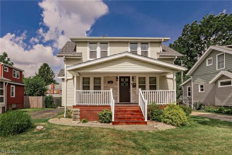 1516 Holmden Road South Euclid OH 44121