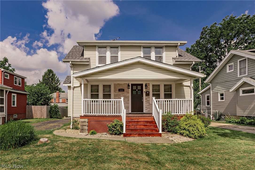 1516 Holmden Road South Euclid OH 44121