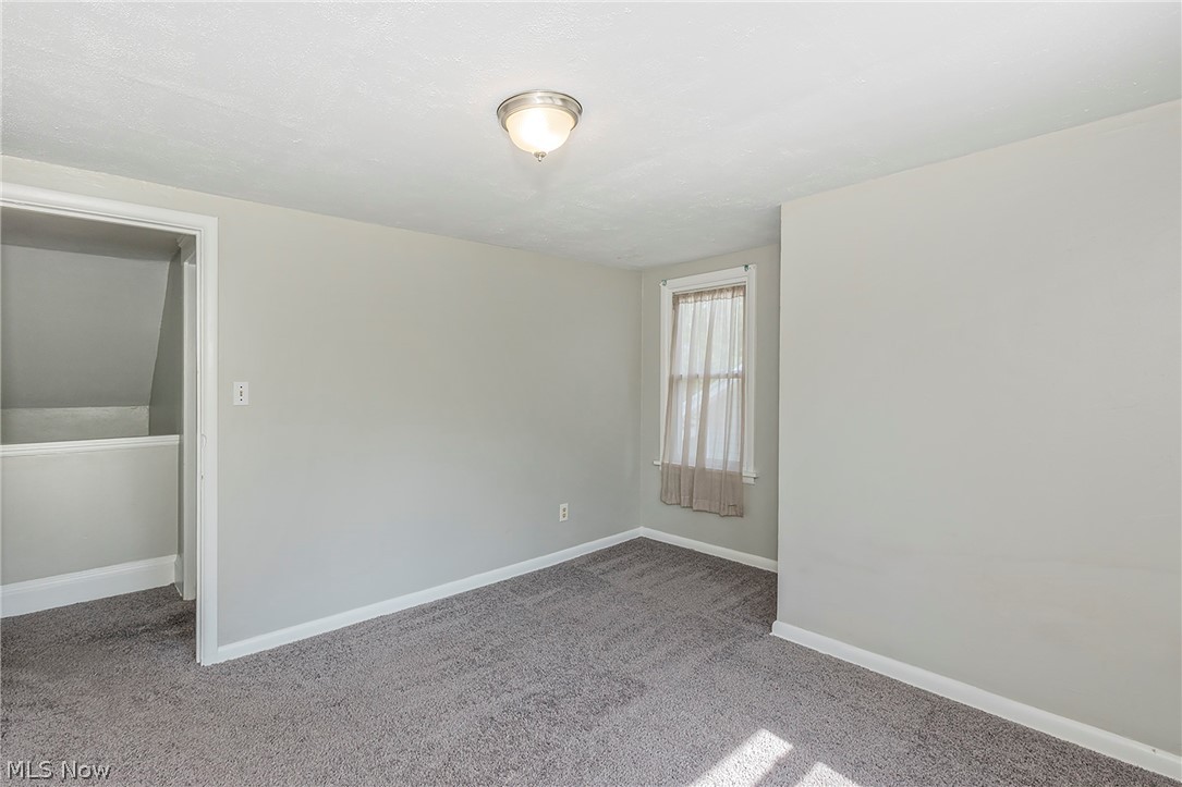 1516 Holmden Road South Euclid OH 44121