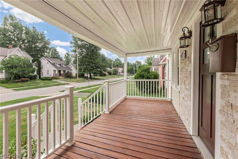 1516 Holmden Road South Euclid OH 44121