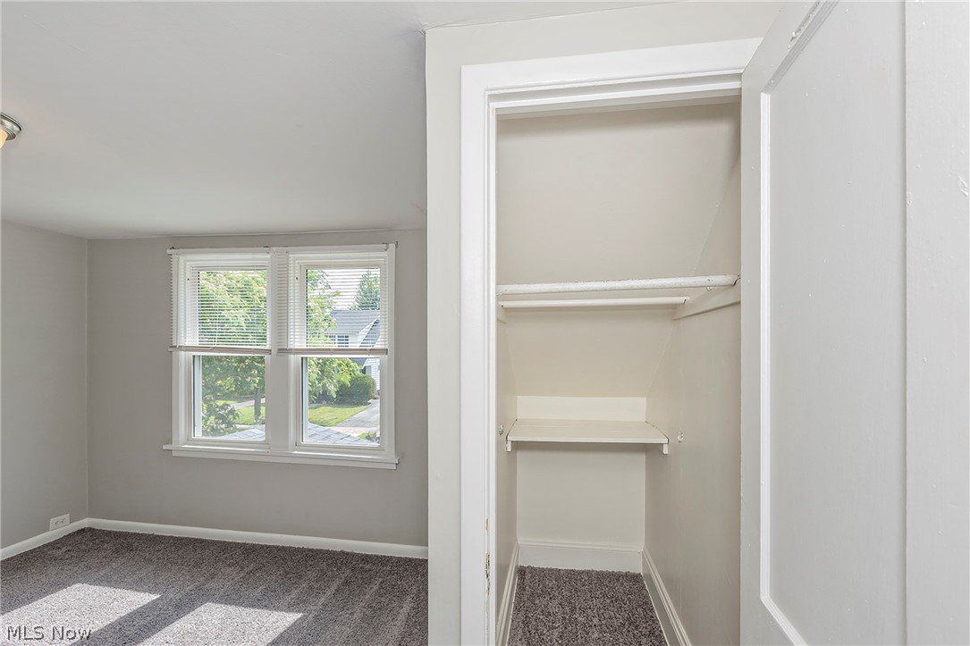 1516 Holmden Road South Euclid OH 44121