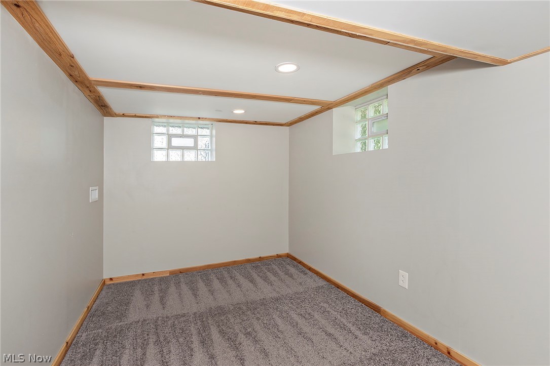 1516 Holmden Road South Euclid OH 44121