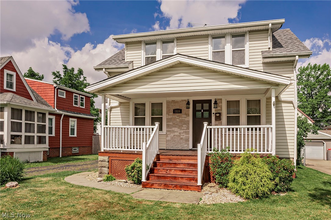 1516 Holmden Road South Euclid OH 44121
