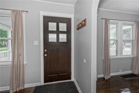 1516 Holmden Road South Euclid OH 44121