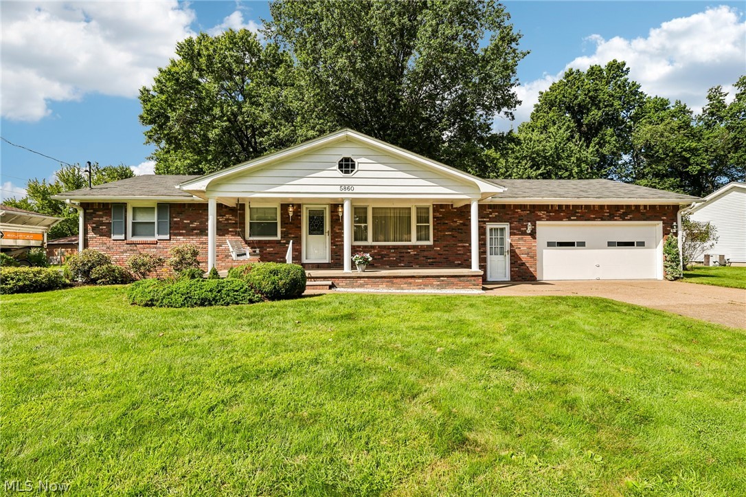 5860 Clement Drive Lorain OH 44053