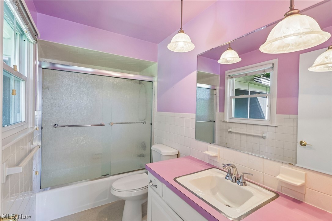 5860 Clement Drive Lorain OH 44053