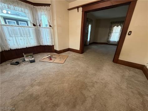 819 Lincoln Way NW Massillon OH 44647
