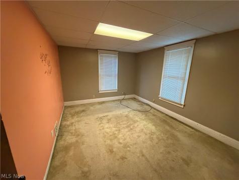 819 Lincoln Way NW Massillon OH 44647