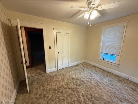 819 Lincoln Way NW Massillon OH 44647