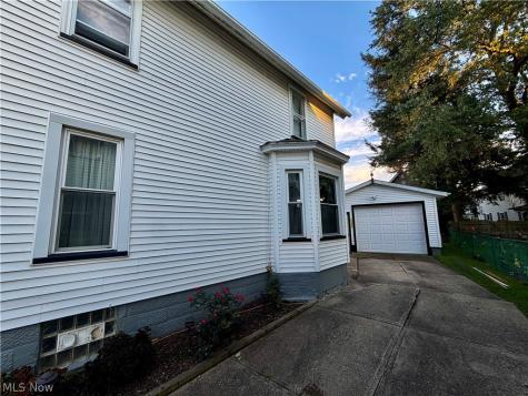 819 Lincoln Way NW Massillon OH 44647