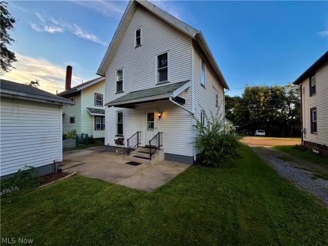 819 Lincoln Way NW Massillon OH 44647