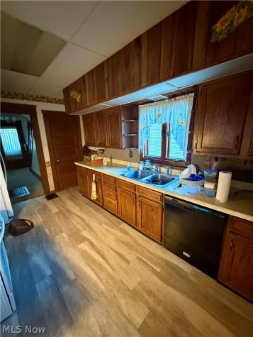 819 Lincoln Way NW Massillon OH 44647