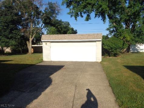 7308 Mayberry Drive Parma OH 44130