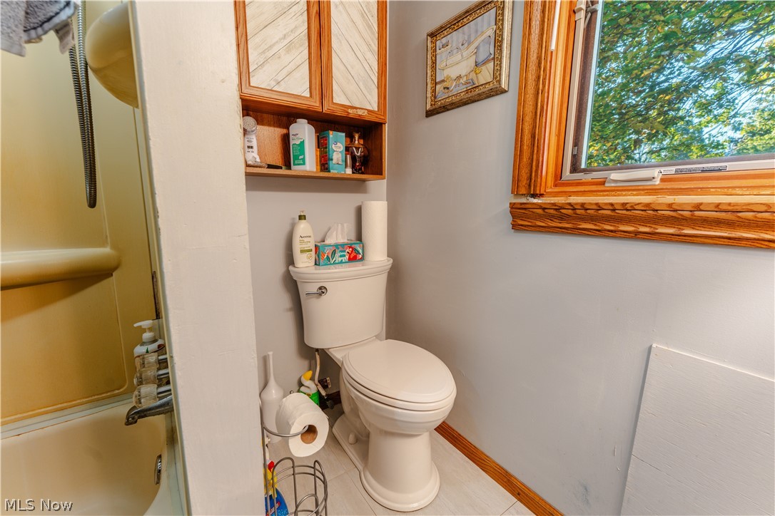 3317 Fox Lake Road Wooster OH 44691