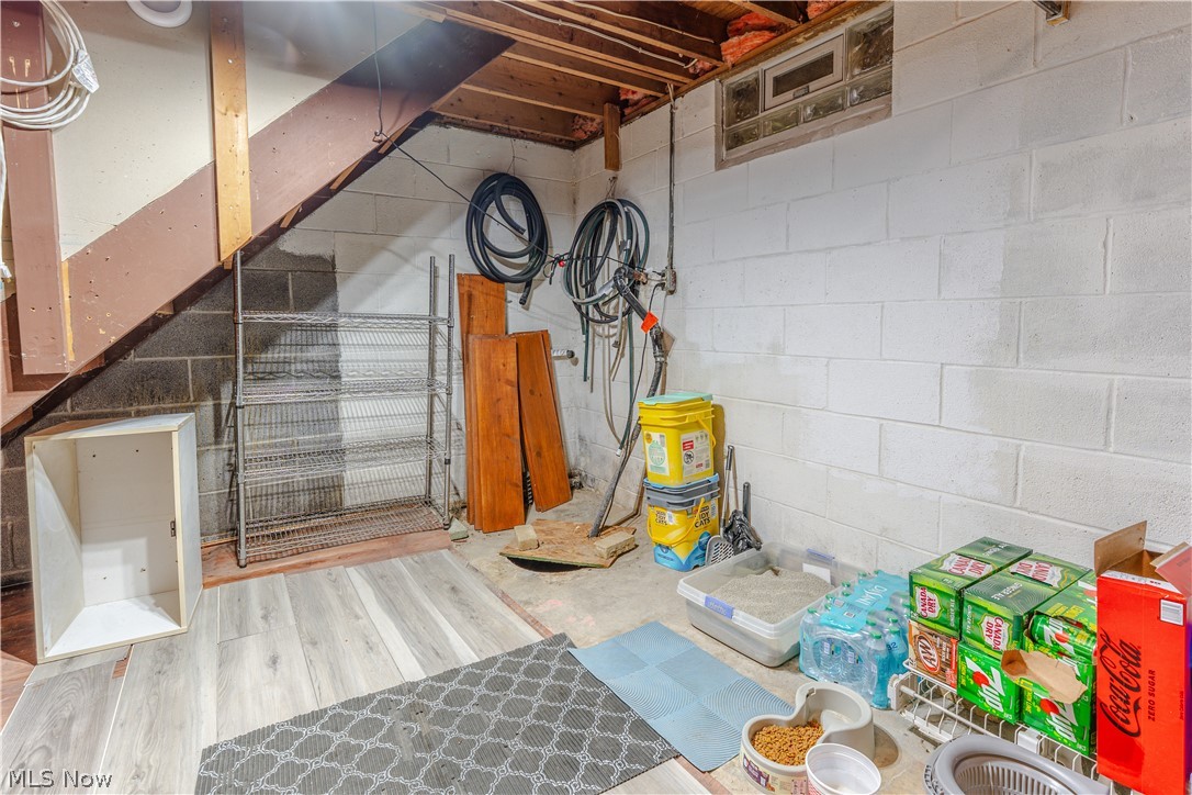 3317 Fox Lake Road Wooster OH 44691