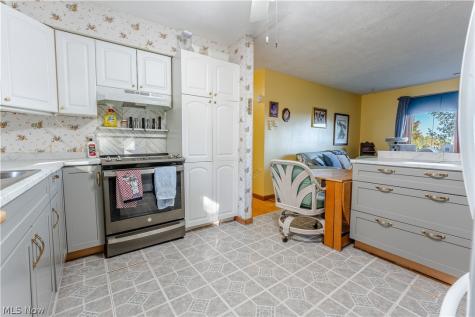 3317 Fox Lake Road Wooster OH 44691