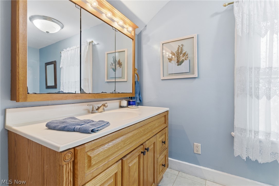 225 Woodward Street Bellevue OH 44811