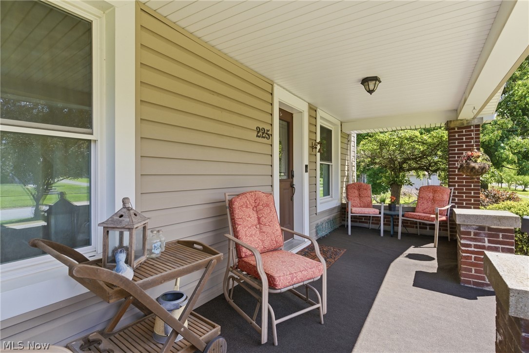 225 Woodward Street Bellevue OH 44811