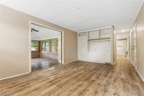 2211 Hunting Valley Street NW North Canton OH 44720