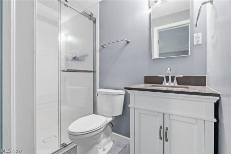 2211 Hunting Valley Street NW North Canton OH 44720
